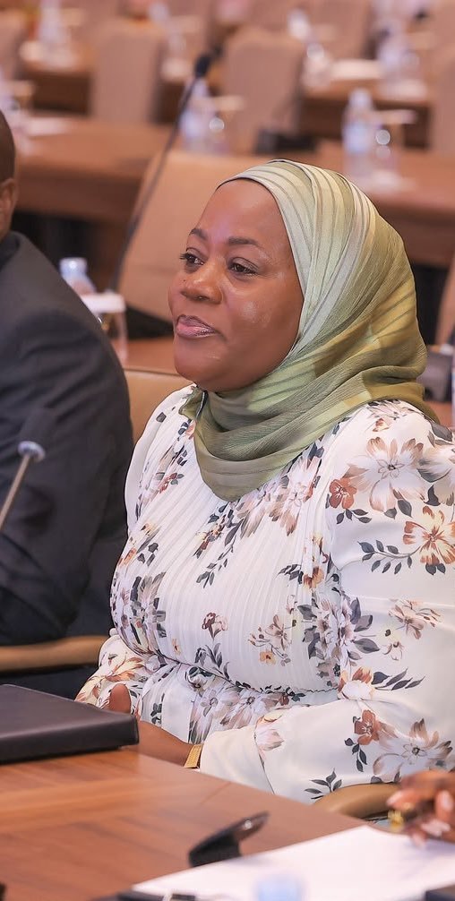 oneJadwongBob's tweet photo. Full name: Zahara Maala Luyirika
Nationality: Ugandan
Profession: Lawyer, politician, activist, and businesswoman.
Political party: National Unity Platform (NUP).
Position: member of parliament makindye west
#knowyourmp
#12thparliamentofuganda https://t.co/65RlwEmJkO