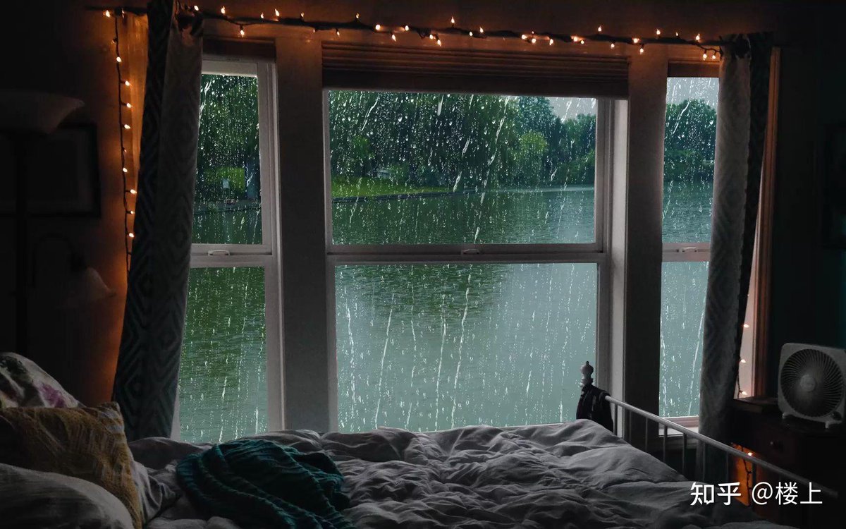 Analaormdw's tweet photo. Just sat by the window with a warm drink, watching the rain tap the glass—suddenly, all the messy thoughts settled. https://t.co/nABuGCQE0w