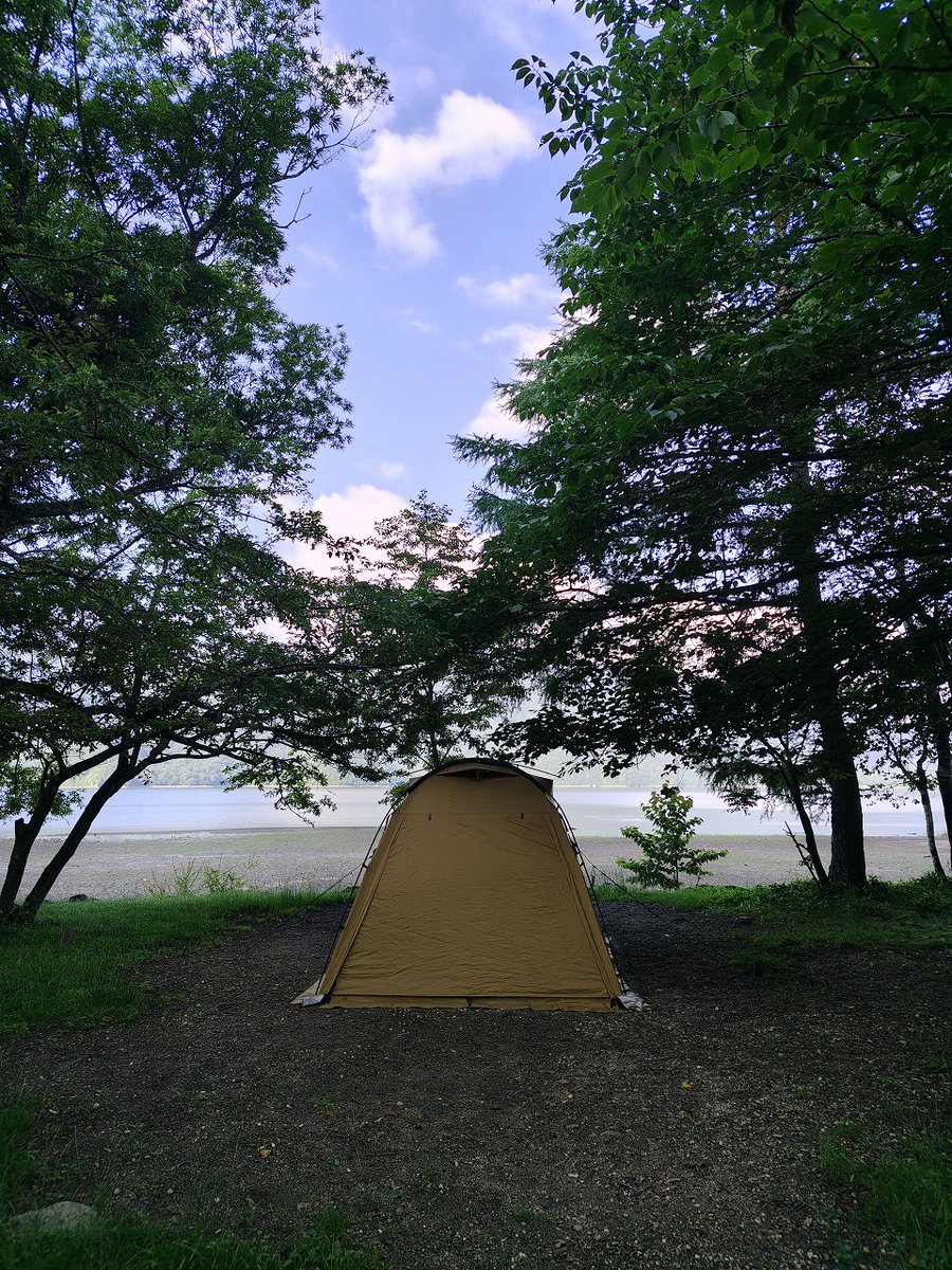 QR_Z_camp's tweet photo. 海抜1269mの中禅寺湖、その湖畔にある菖蒲ヶ浜キャンプ村は、避暑キャンプには最高の場所でした😌

#ソロキャンプ
#菖蒲ヶ浜キャンプ村
#中禅寺湖 https://t.co/J0KkX9SH8s
