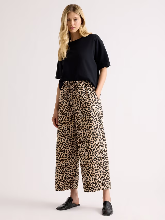 eroticamonique's tweet photo. Albaray 
Animal Print Barrel Leg Trousers, Brown
@JohnLewisRetail https://t.co/4leE2DjjQC