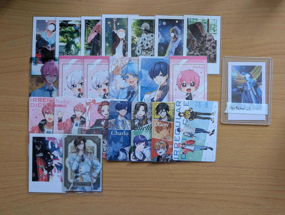 tchr_l's tweet photo. @_il82o 検索より失礼します。
当方こちらのグッズを所持しております。缶バ0.05/個、紙類0.03/枚で買い取って頂けるものはありますか？難しいと思いますが、ご検討よろしくお願いいたします。 https://t.co/uX2G42vWY8