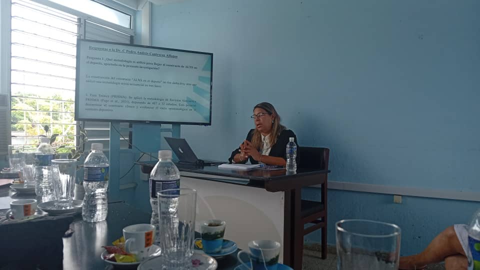 facultad_udg's tweet photo. Muchas felicidades a la colega Yaima Castillo Pumarol  en su acto de pre defensa Doctoral , muchos éxitos y bendiciones. Ella también es de casa #UDG
#FacultadDeCulturaFisica https://t.co/DTfXK9GBiC