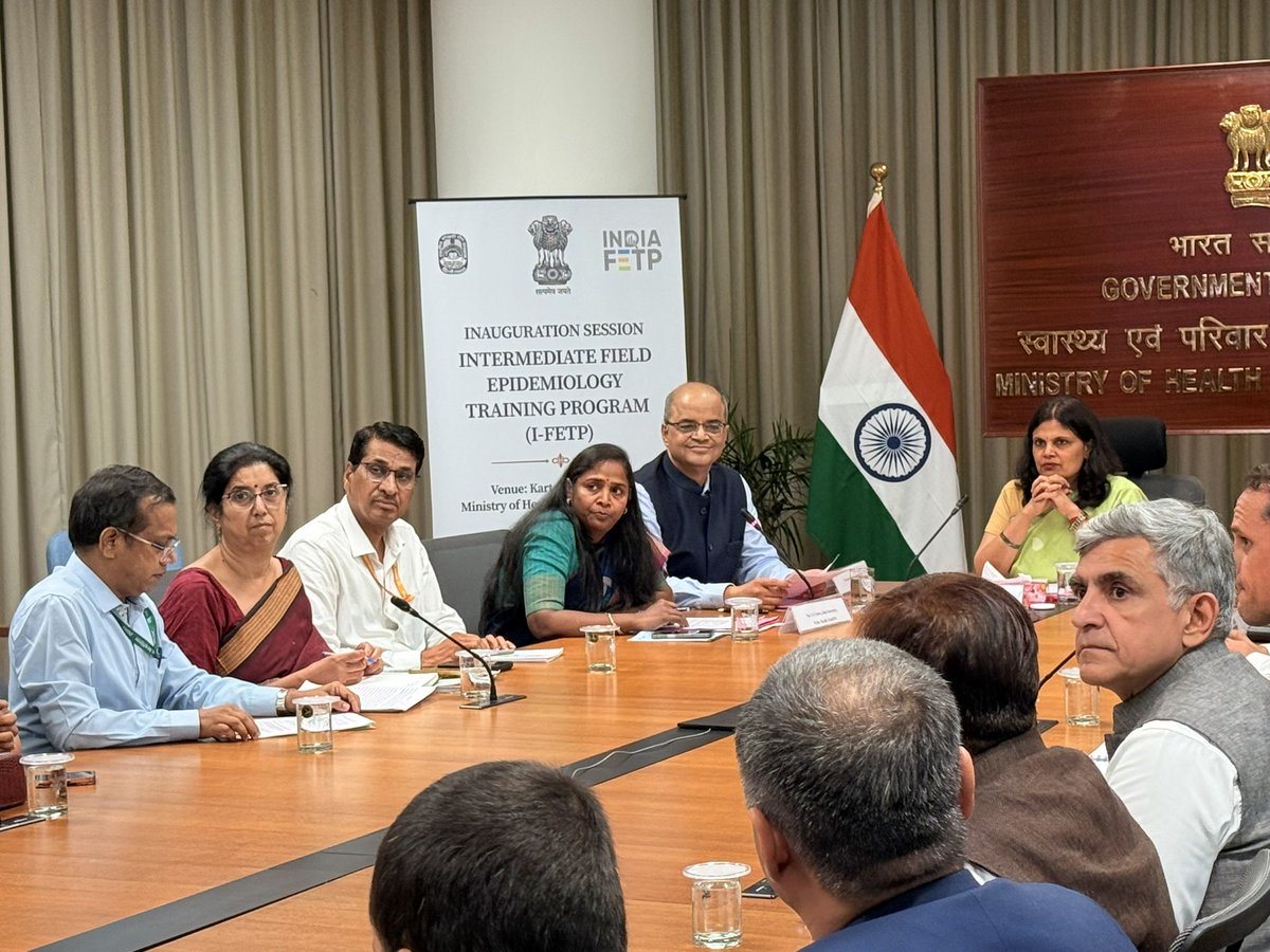 drramvictor's tweet photo. NCDC launched Intermediate Field Epidemiology Training Programme (I-FETP) in collaboration with 14 institutions to train around 250 public health professionals. Supported by WHO India, US CDC,World Bank, the initiative strengthens India’s epidemiology workforce. #HealthForAll https://t.co/EO3EU2nWHh