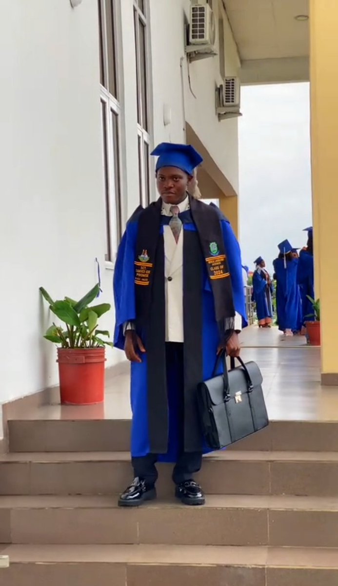 0xmega001's tweet photo. Proudly pursuing a Law degree at Ahmadu Bello University (ABU), Zaria. I'm passionate about learning, leadership, and creating a better future through education. 

#HulaSmartest @hulaisland https://t.co/oJkYZiDFb1