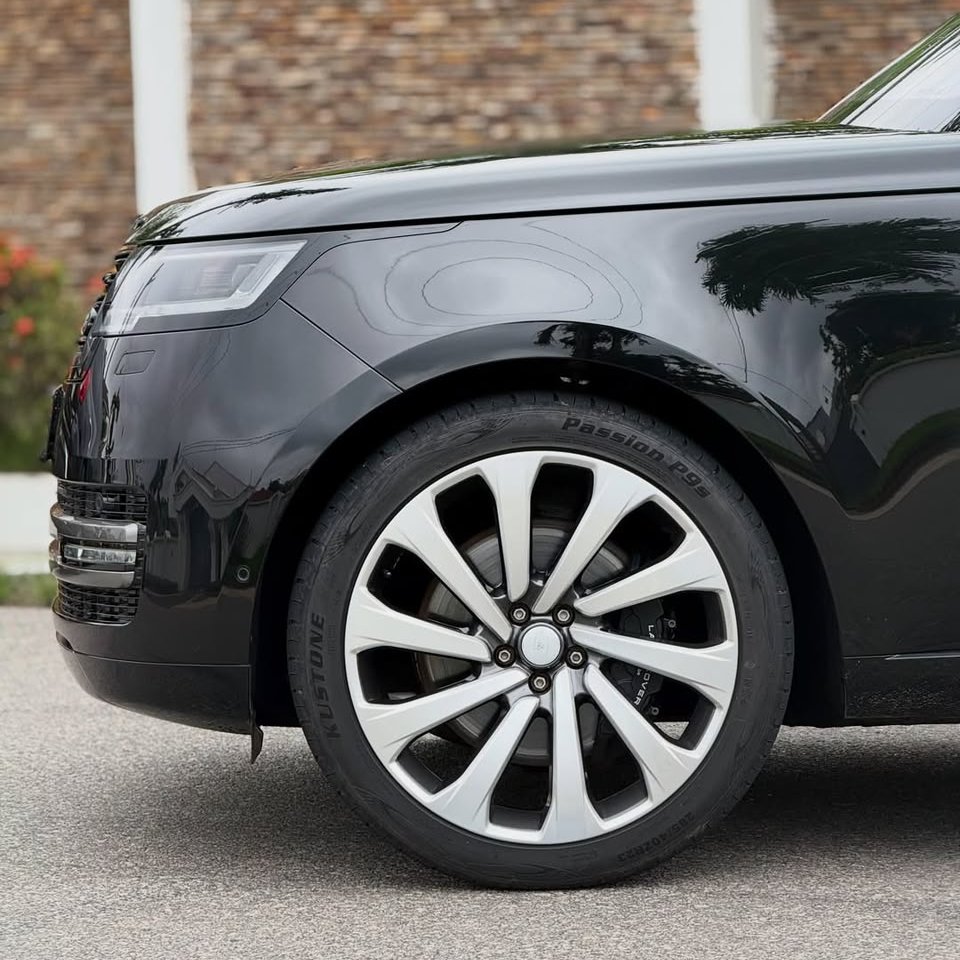 Automalet's tweet photo. 2023 Range Rover Vogue Autobiography (7-Seater) 🔥

💰 $198,000 USD
📍 Available for inspection in Accra

Call/WhatsApp: 059 393 4957 | 054 622 2721
Link for full catalog:
https://t.co/g4C8QUIWhJ
📲 Join our WhatsApp Channel for the latest car updates:
https://t.co/nw918hshlO https://t.co/x83qlD7OG8