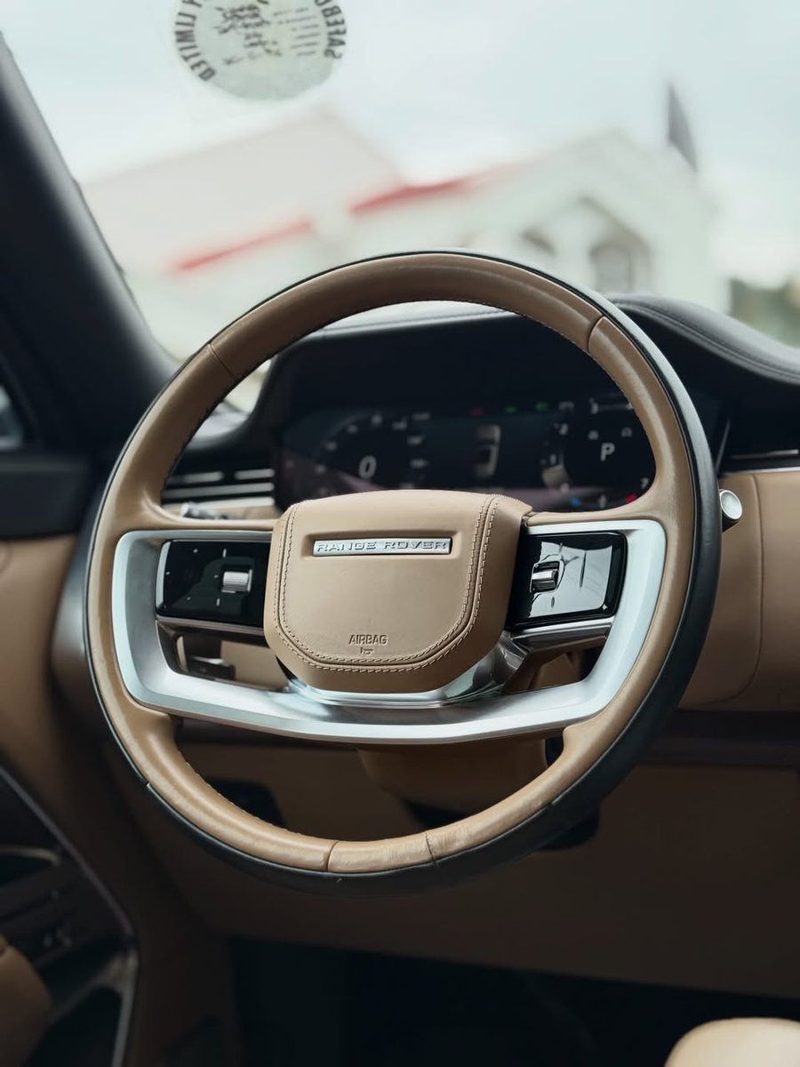 Automalet's tweet photo. • 4.4L Twin-Turbo V8 Mild Hybrid 
• Intelligent All-Wheel Drive 
• Only 18,000 Miles 
• Executive Semi-Aniline Leather Interior 
• Meridian Signature Sound System 
• Massage Seats &amp; Panoramic Glass Roof https://t.co/96ZlCUHIqc