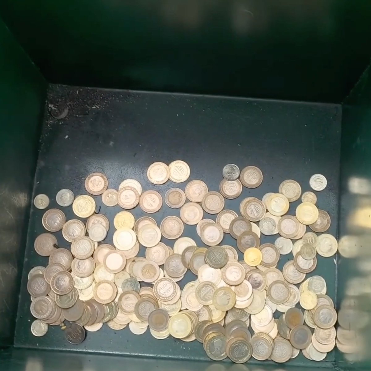 Yardım Kutusu Boşaltıldı: Yaklaşık 100 Bin TL Çalındı, Bozuk Paralar Yerinde Kaldı