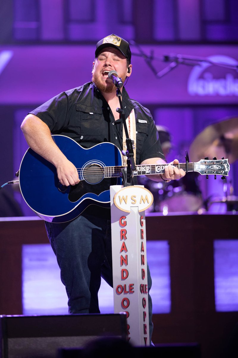 Grand Ole Opry tweet media