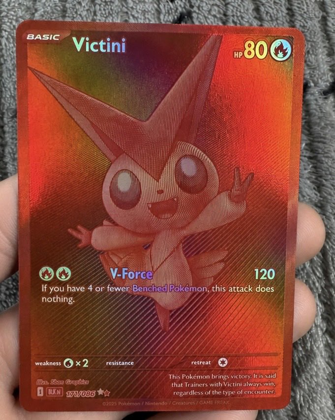 rovabtw's tweet photo. GUYS WTF I PULLED THE VICTINI ‼️🥳 https://t.co/YSmJJ7q8QS
