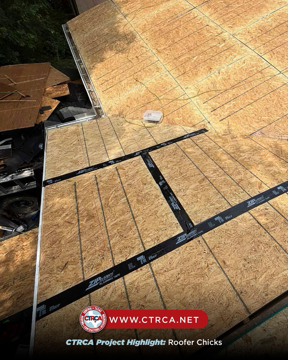 CTRCA_tx's tweet photo. CTRCA Project Highlight: Roofer Chicks 🏠
Roofer Chicks recently completed this 20-square FORTIFIED roofing project in Austin, featuring GAF Ultra HDZ shingles in Charcoal.
Way to go, Roofer Chicks! 👏
🔗 https://t.co/beekXWm45M
#CTRCA https://t.co/C5LXVHqJXZ