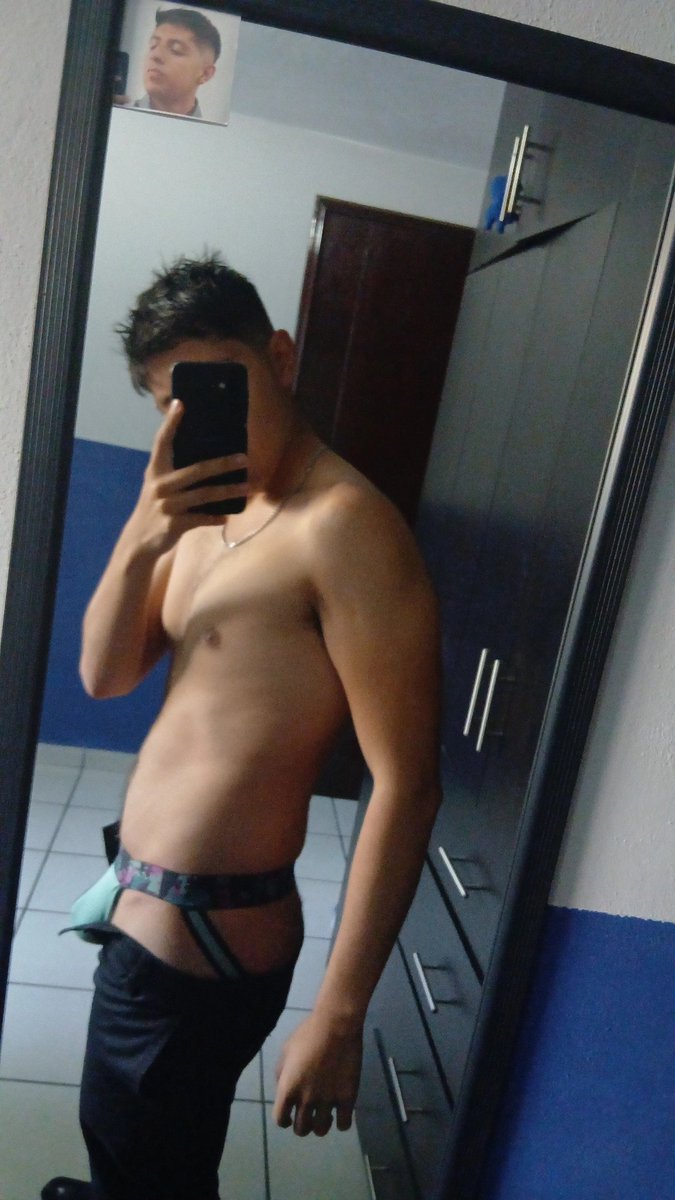 Adicto_Al_Pito's tweet photo. Saquen el coito🔥🥵 https://t.co/ZG0QX1AsmB