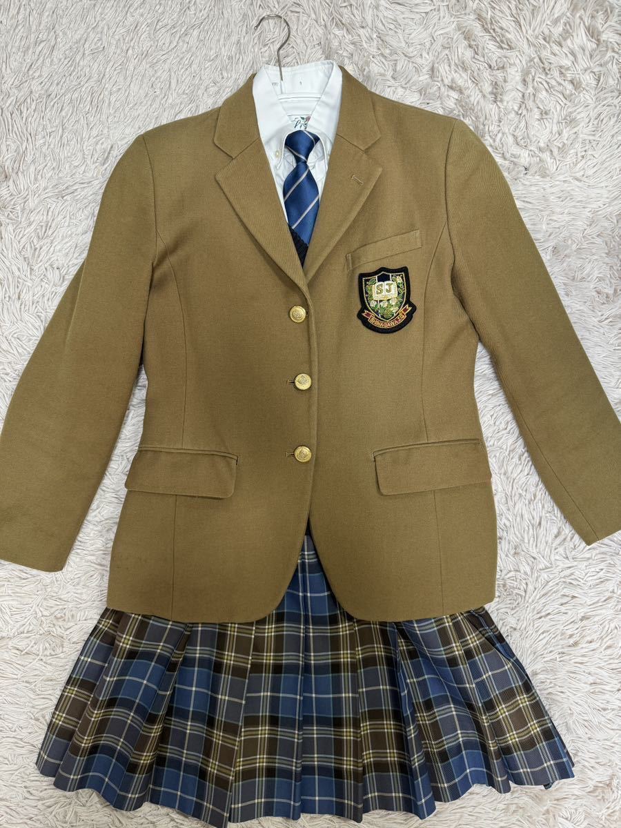 GangBang66's tweet photo. 品川女子高校の制服など欲しい方はいますか？
卒アルもあります

#制服売ります
#下着売ります https://t.co/plEzlGwdMy