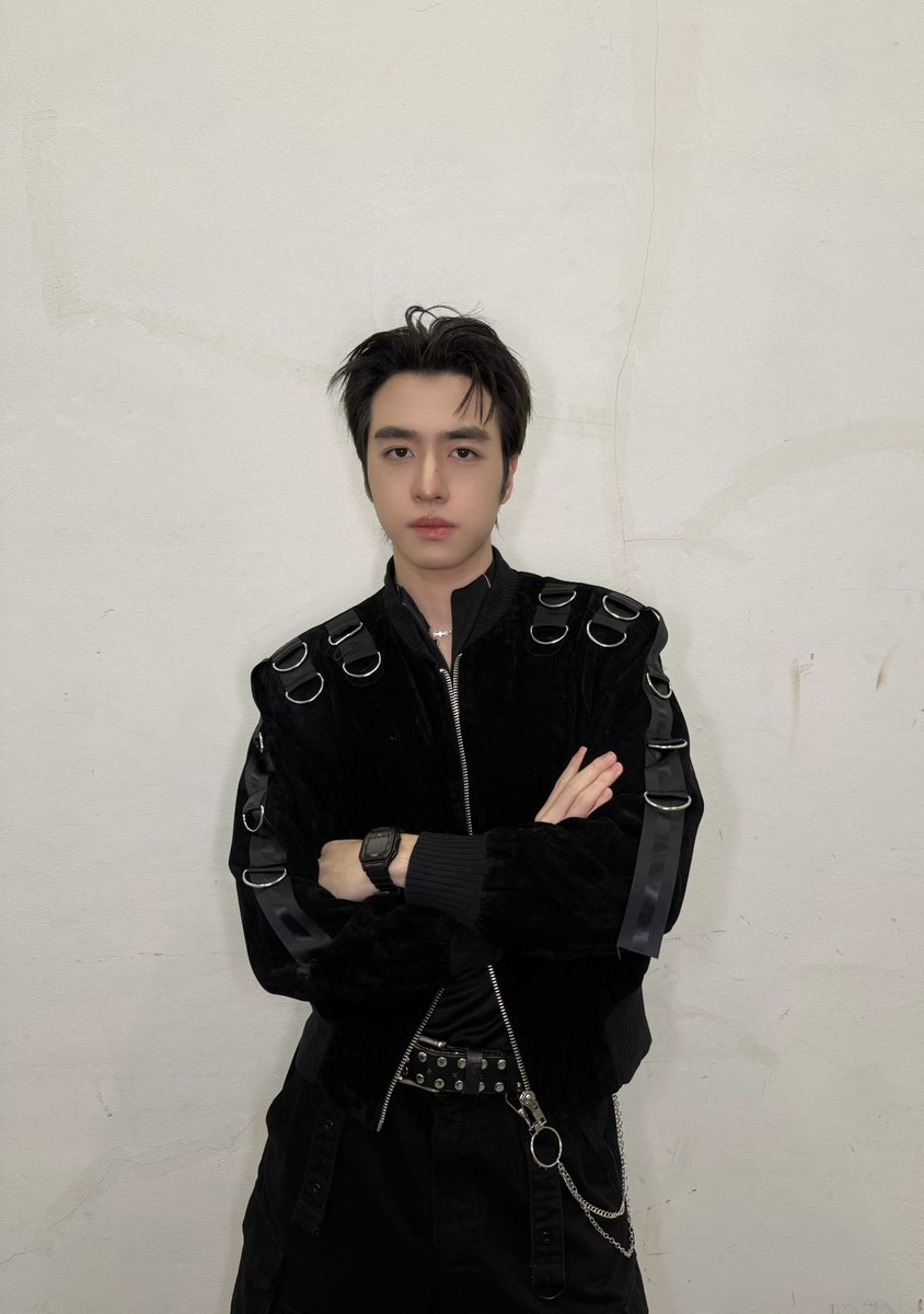 PROXIE_Official's tweet photo. 💜

#ซอโซ่ล่ามธีร์ตอนแรกมาแล้ว
#PROXIEVictor
#PROXIEth
#bROTHERSMUSIC https://t.co/MGHETVAVud