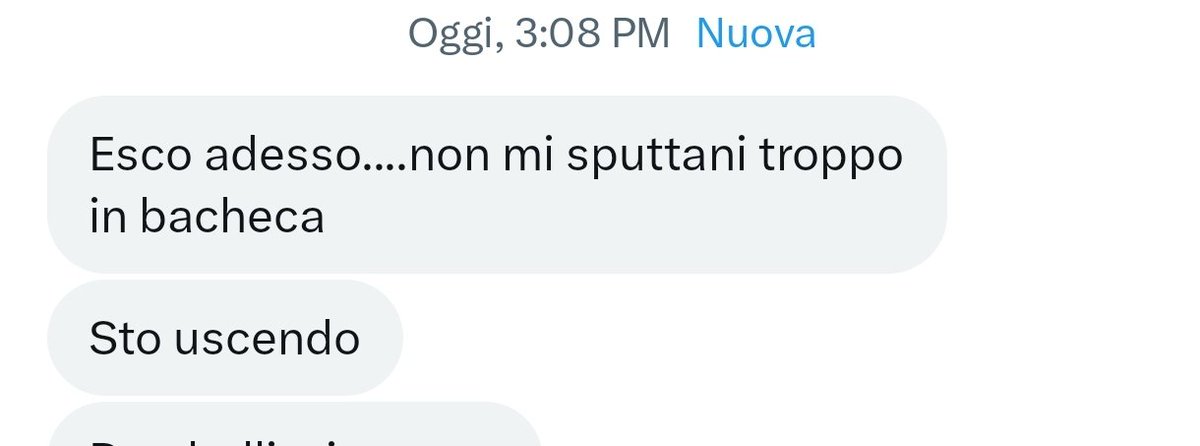 Laqueenmoraa's tweet photo. Il coglione va a comprarmi una gift card https://t.co/LPqyLoDey2