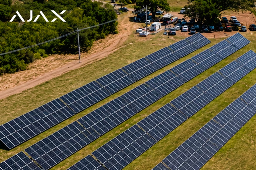 RevInnovacion's tweet photo. Cómo Ajax (@ajax_systems) protegió una gran instalación de energía renovable en Argentina. Todos los detalles, en la siguiente nota:
https://t.co/tK4pH7ptsj
#INTRUSION #AUTOMATIZACION #AJAX #PARQUESOLAR #MACMONITOREO https://t.co/adtv0Xm4nA