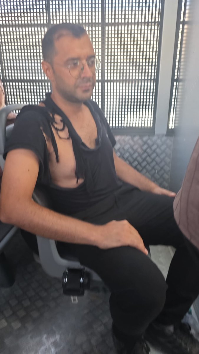 alimesura_1's tweet photo. Liyakatli atama ve onurlu ücret için mülakat mağdurlarına hak iadesi ve taban maaş uygulaması somut birer gerekliliktir... @ProfDrAGurcan #TaleplerimizMilliEğitimKomisyonuna #ÖğretmenlerGözaltında https://t.co/W1w0C9DqiT