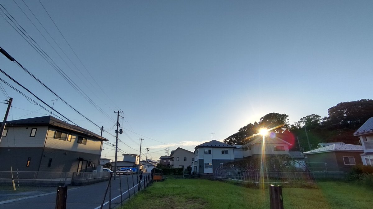 awashimas's tweet photo. こんばんは、今日も暑い一日でした。 https://t.co/1tAHsi21O3