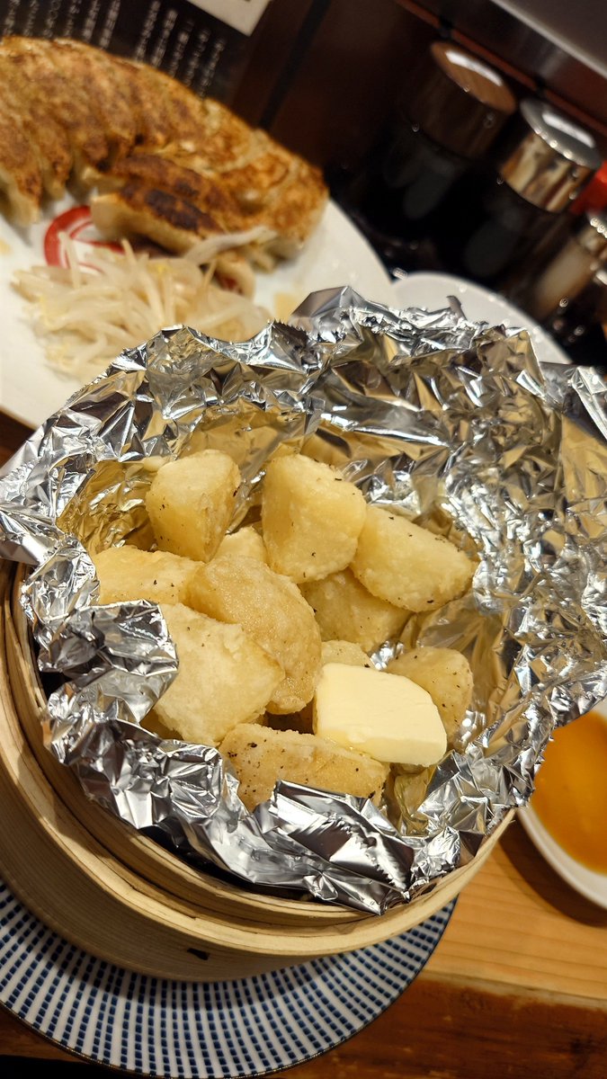 S_ZC_33S's tweet photo. 関西地方に引っ越した友達と、中間地点の浜松で集合！
​久々に会えて嬉しかったし、名物の浜松餃子もめちゃくちゃ美味しかった…！
明日へ続く https://t.co/qLe9k64Okg