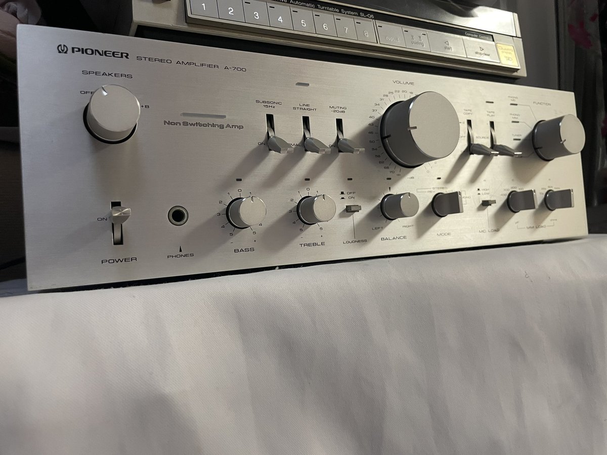パイオニア A-700 2kで買ってくれるオタクおらん？