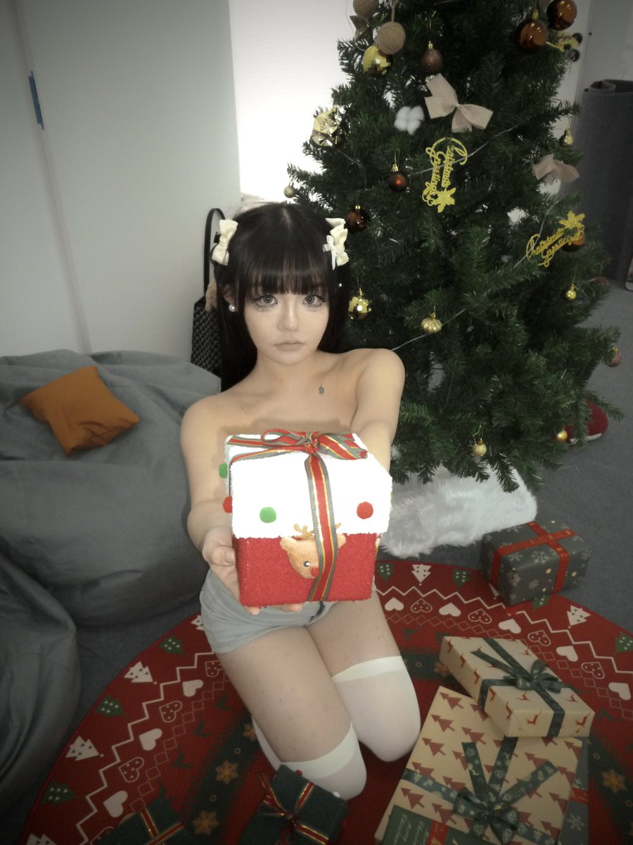 YUEBINGYYY's tweet photo. 请查收你的礼物🎁#surprise https://t.co/JBwwLHnHog