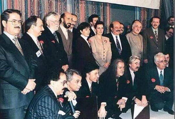 YusufKenaneri1's tweet photo. @timursoykan Nasuh Mahruki hariç hepsi orada https://t.co/hPHpazfj5P