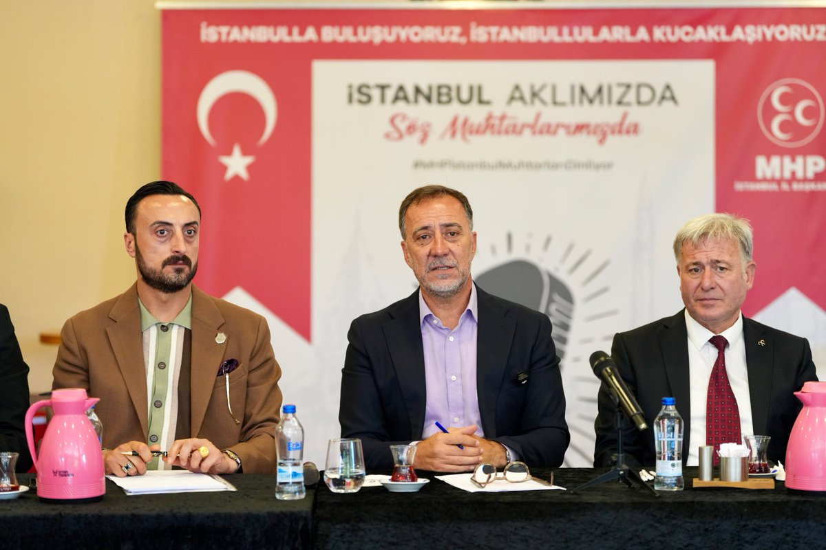 _MHPistanbul_'s tweet photo. İl Başkanımız Sn. @BBvolkanyilmaz, "İstanbul Aklımızda, Söz Muhtarlarımızda" temasıyla gerçekleştirdiğimiz program kapsamında Sancaktepe'de muhtarlarımızla bir araya geldi.

1.Bölge Başkanımız Sn. Hamit Şahinoğlu, Muhtarlardan Sorumlu İl Başkan Yardımcımız Sn. Burak Tatar, İl Yöneticilerimiz, Sancaktepe İlçe Başkanımız Sn. Nimetullah Türkay, Belediye Meclis Üyelerimiz, Sancaktepe Muhtarlar Derneği Başkanı Sn. Emin Güveli, ilçe yöneticilerimiz ve muhtarlarımızın katılımıyla gerçekleştirilen toplantıda mahallelerin ihtiyaçları, talepleri ve çözüm önerileri değerlendirildi.

Katılımları ve değerli katkıları için tüm muhtarlarımıza teşekkür ediyor, çalışmalarında başarılar diliyoruz.

#MHPİstanbulMuhtarlarıDinliyor