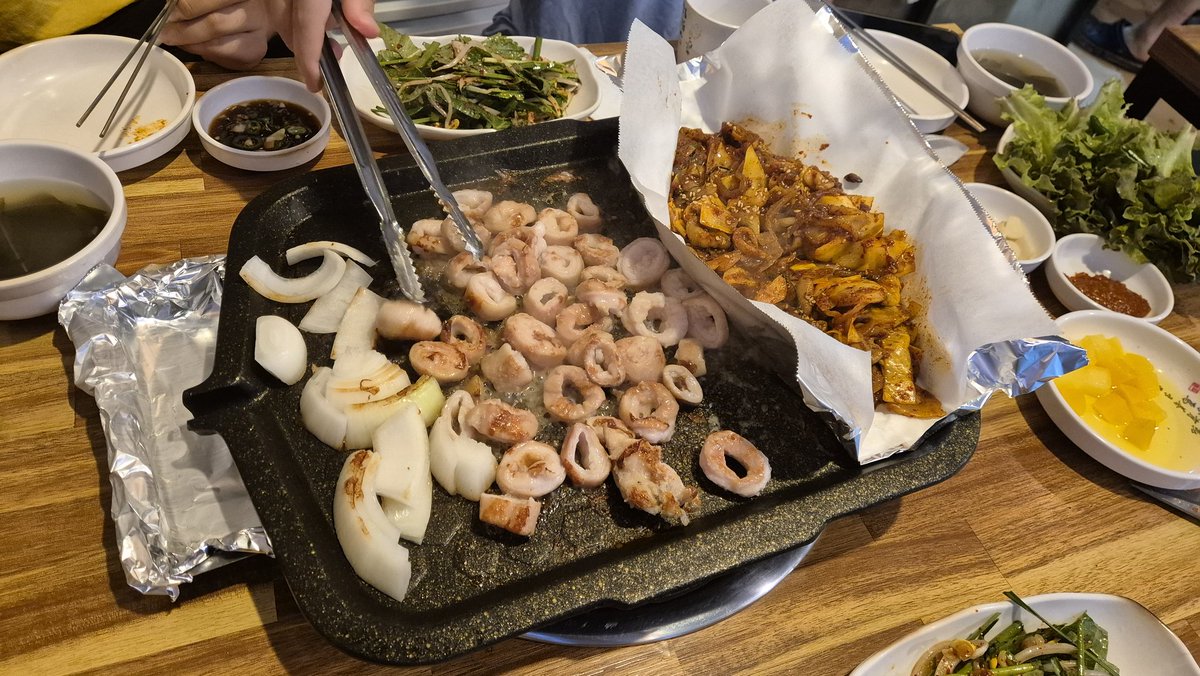 배러 tweet media
