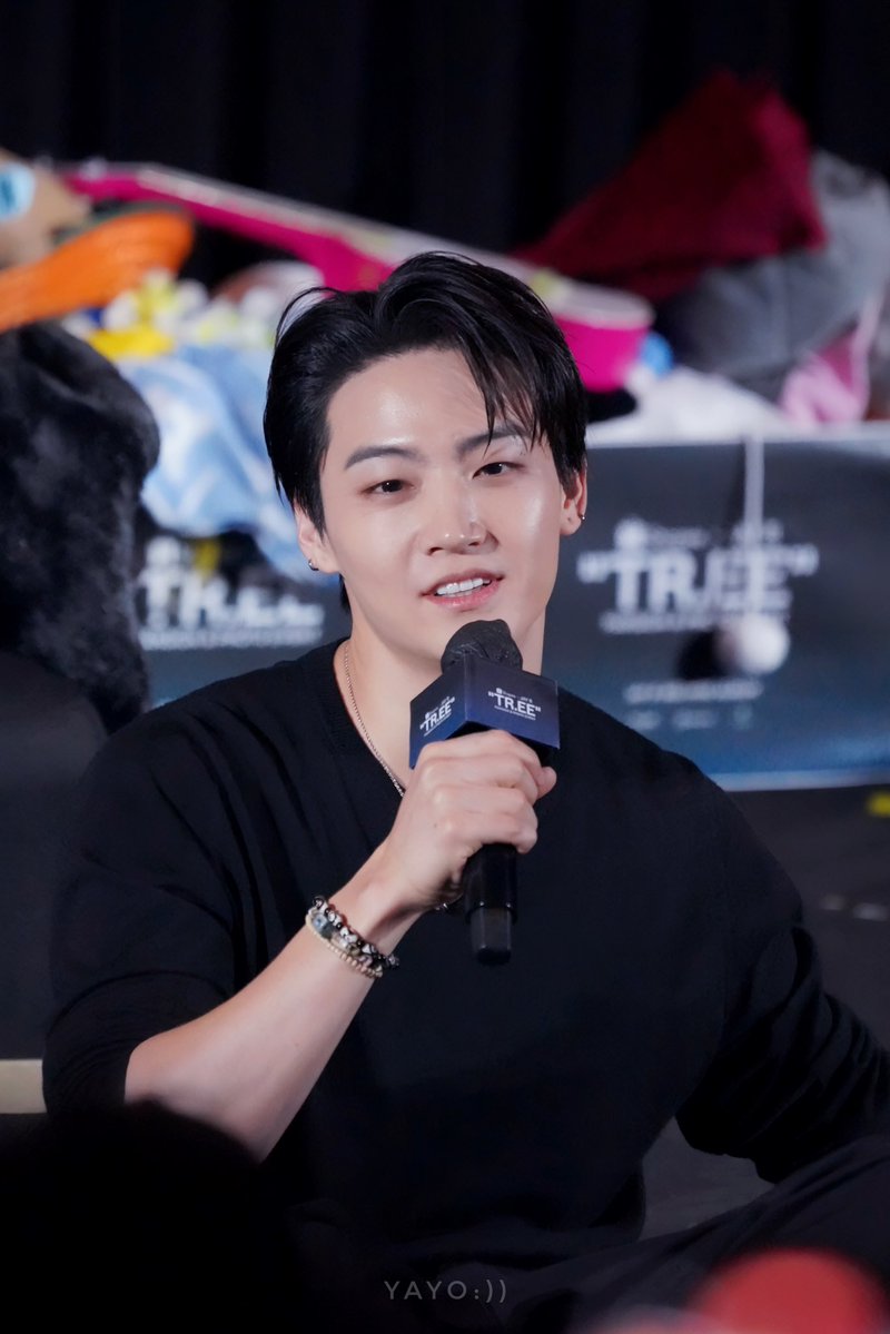 yayoyoyea's tweet photo. 올블랙 = 완벽. 💚
#ShopeexJAYBEvent
#JAYB #제이비 @defjaybkr https://t.co/n91LBIcK9G