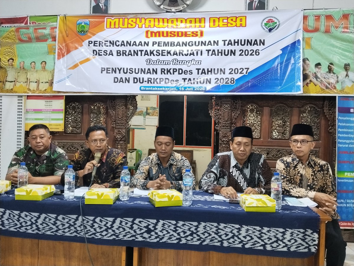 kangihya's tweet photo. Musdes Perencanaan Pembangunan Tahunan Desa Brantaksekarjati Jepara https://t.co/y2hCVFBmQS