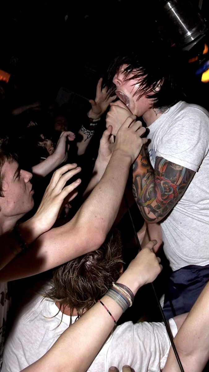 Bring Me The Horizon tweet media
