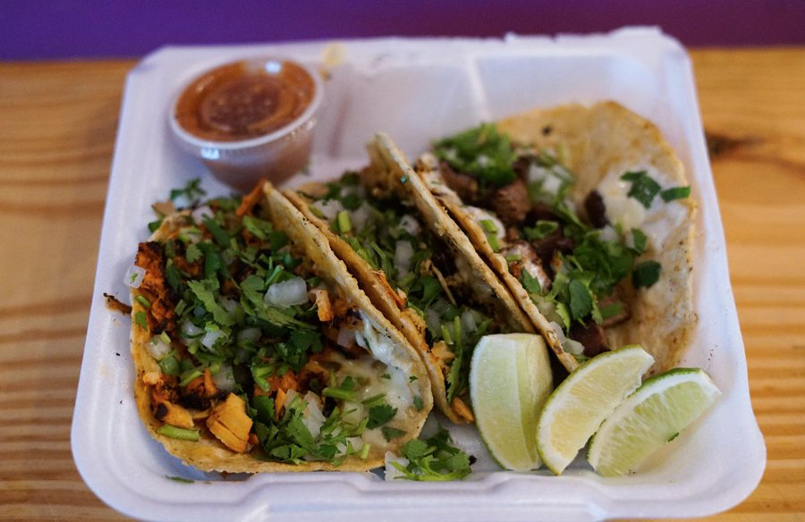 Tamale_Place's tweet photo. #refuel &amp; #refresh with us at The Tamale Place! 🌮😎🧊 https://t.co/EJ7w4LPo21