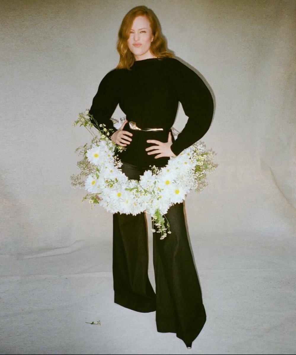 einbinderfiles's tweet photo. Hannah Einbinder photographed by Thomas Whiteside for S Moda ❤️‍🔥 https://t.co/0zEwj2IEH2