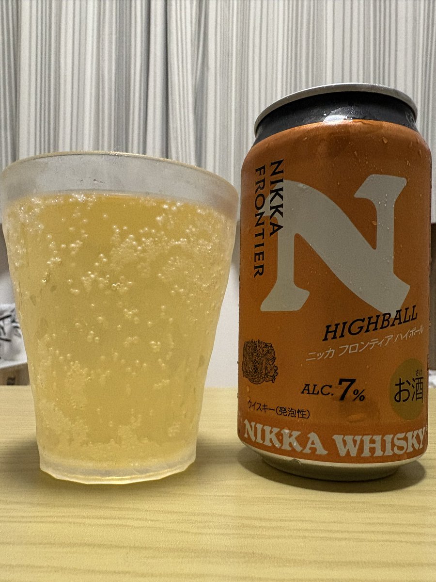 ritsukt27's tweet photo. ニッカフロンティア ハイボール

香りスモーキーで、軽くてスッキリしてるからめっちゃ飲みやすい！
夏の食中酒として最高な味とキレ

正直角ハイより好き https://t.co/k4wPuo6Jhu