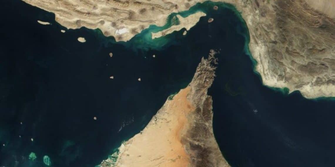 ChiodiDonatella's tweet photo. Guerra USA-Iran, i mercati tremano nonostante il caldo.

L'escalation tra #USA e #Iran riaccende i timori per una crisi energetica prolungata.

Di Giorgio Labrinopoulos ⬇️ 

@NetGiorgio @italiareportusa
https://t.co/BoiBfSgoCL https://t.co/DRQ05jz8qa
