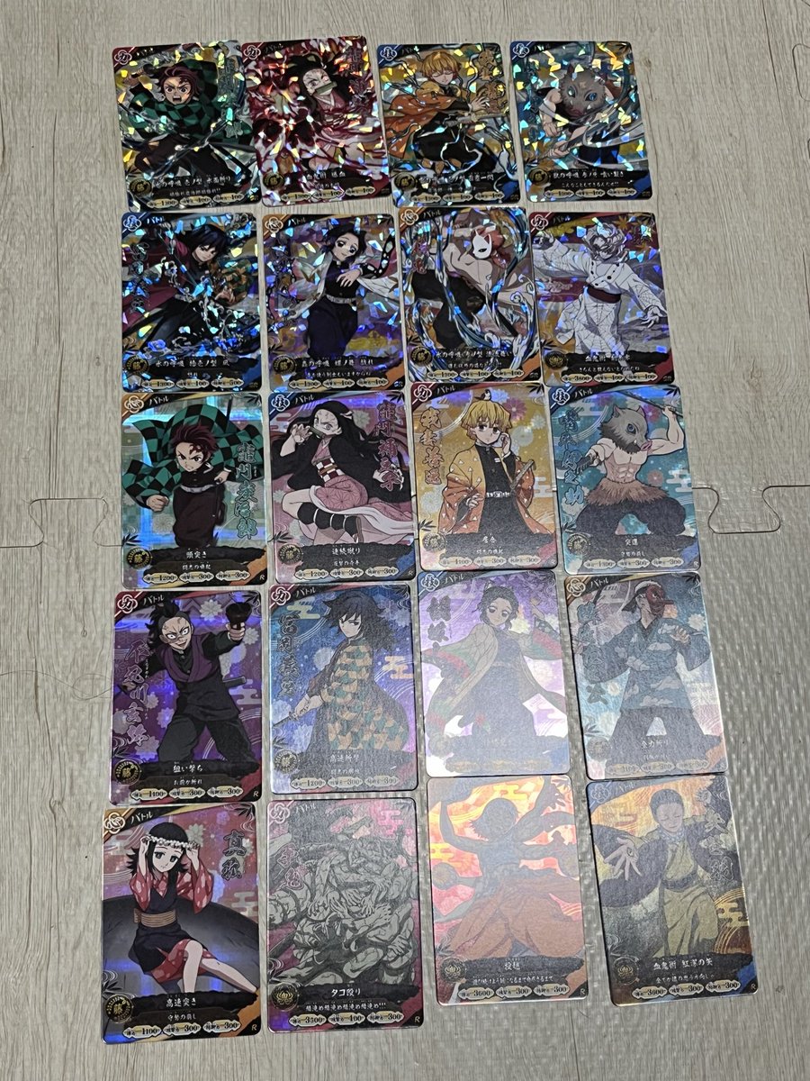 hokutam's tweet photo. 【交換】鬼滅の刃 日輪 バトルスラッシュ カード

譲： 画像参照+炭治郎UR 善逸 URしのぶUR 累 UR
求：義勇UR>禰󠄀豆子 UR =伊之助UR

SR C は複数お出しできます。
郵送希望です。
気軽にお声かけください😊 https://t.co/WGHn1f4jtT