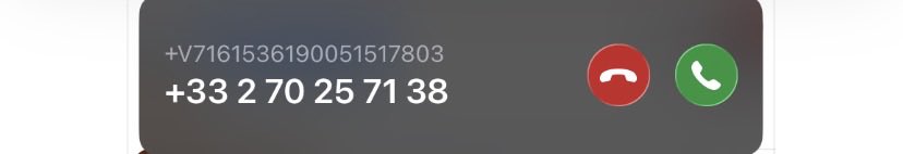 Ad_Vitam44_'s tweet photo. 🚨 ALERTE ARNAQUE 🚨
Numéros bizarres qui apparaissent :
+V suivi de plein de chiffres
➕  +33 2 70 ……. Ou AUTRES 
(⚠️SUR CAPTURE⚠️)
C’est du spam + spoofing (usurpation de numéro).
Ils appellent et raccrochent pour que vous rappeliez.
NE RAPPELEZ JAMAIS.
Bloquez + signalez au 33700.
Partagez pour prévenir les autres !
#ArnaqueTéléphonique #Spam

ILS CONTOURNENT LE FILTRE SPAM DES OPÉRATEURS !!!!