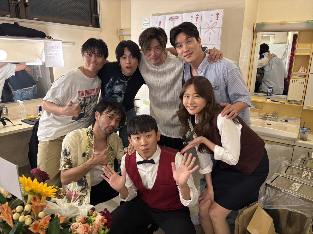 hrht1484's tweet photo. 舞台「丸裸刑事PURPLE EDITON」
5日目終。

本日のゲストは…
昼:りゅーちゃん(谷沢龍馬)
夜:かいちゃん(早坂架威)

ごっこ倶楽部な1日でございました。

明日もお待ちしてます！！！

#マルデカ https://t.co/dmlB96ruF5