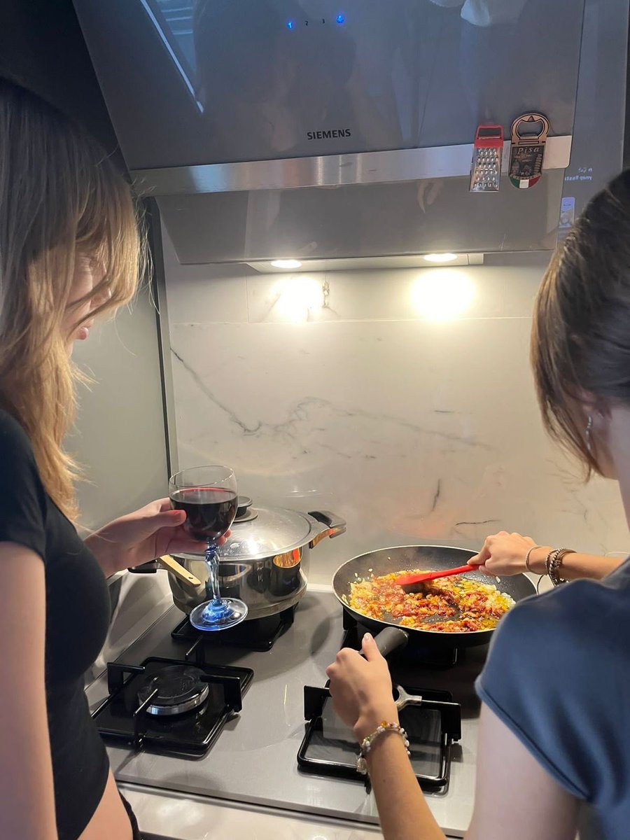 ciinephils's tweet photo. ㅤㅤㅤ
       Membiarkan kakak-kakak ngurusin dapur. O4’s bagian dokumentasi sama maskeran 
          [ 📍 𝖭𝗈𝗏𝗎𝗌 𝖦𝗂𝗋𝗂 𝖯𝗎𝗇𝖼𝖺𝗄, 𝖢𝗂𝗉𝖺𝗇𝖺𝗌 ]
ㅤ https://t.co/Tu9zAuoN1V