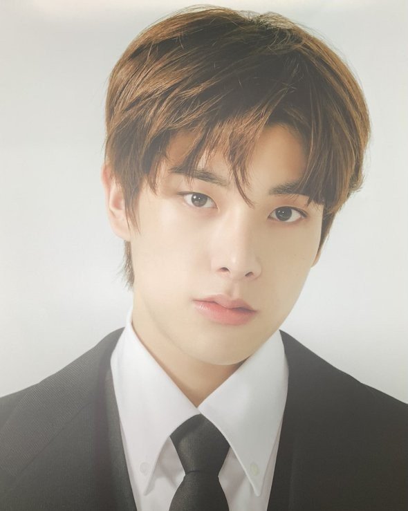 jakeforita's tweet photo. #제이크 #JAKE

then                                             now https://t.co/5G3HBHTVan
