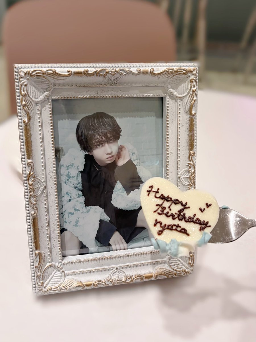 ryotanyann's tweet photo. ｡ﾟﾟ･｡･ﾟﾟ。｡ﾟﾟ･｡･ﾟﾟ。｡ﾟﾟ･｡･ﾟﾟ。
　　　𝘏𝘈𝘗𝘗𝘠 𝘉𝘐𝘙𝘛𝘏𝘋𝘈𝘠 🎂⭒
　ﾟ･｡･ﾟ　　 ﾟ･｡･ﾟ　　　ﾟ･｡･ﾟ

#HAPPY_RYOTA_DAY 
#長野凌大誕生祭 #長野凌大 https://t.co/ZX4mHayCQw