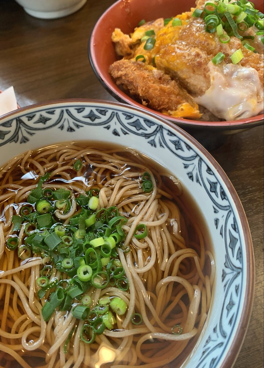 cocospa_haruka's tweet photo. 食べ過ぎッ！！😚笑
とろろ蕎麦とかも食べたいな〜 https://t.co/WF5rqFu3ls