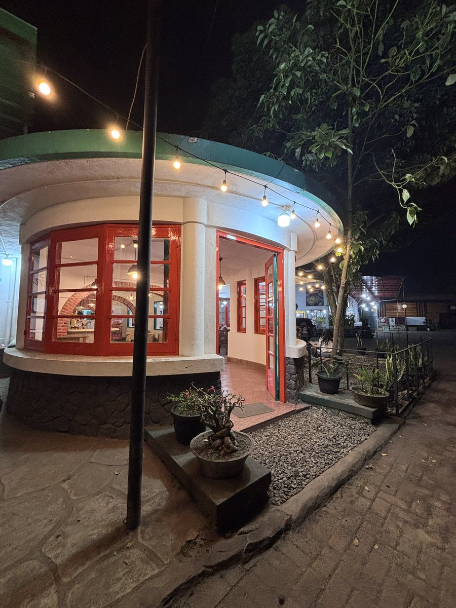 CoupleInisialLD's tweet photo. Monggo merapat kita lagi disini, barangkali ada yg mau gabung single atau pass boleh sih, lagi seneng bercengkerama. https://t.co/2RU4yAWQj7