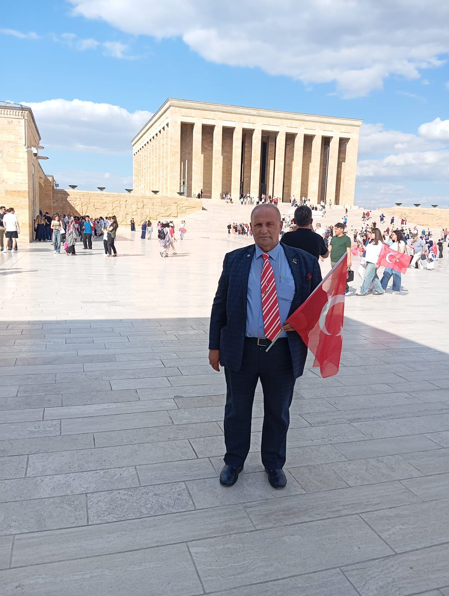 CevikSebahattin's tweet photo. Türk ve İslam aleminin ve tüm dost ve arkadasların mübarek cumalarını enıcten dileklerimle kutluyorum calısanlara kolay gelsin ıstırat edenlere ıyıdınlenmeler diliyorum kalın sağlıcakla https://t.co/5gwWzKSd69
