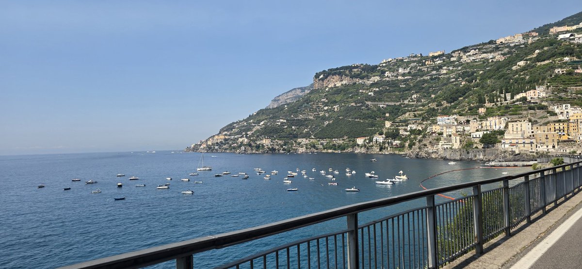 chrisfranz's tweet photo. Amalfi is beautiful #Amalfi #lovemyfamily https://t.co/VOcubfG2RU