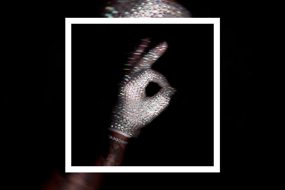 trapcit0u's tweet photo. 🚨 Country, música latina e música eletrônica estão roubando espaço do R&B/Hip-Hop nos EUA, aponta relatório da Luminate

Mesmo seguindo como o segmento mais ouvido do país, o R&B/Hip-Hop perdeu participação no consumo de streaming e álbuns durante o primeiro semestre de 2026.

Segundo a Luminate, a fatia do gênero na Billboard 200 caiu de 41% em 2023 para 30% em 2026, enquanto Country, música latina, Pop e Dance/Electronic ganharam força.

Apesar da queda proporcional, o hip-hop continua dominando parte dos maiores lançamentos do ano: ICEMAN, de Drake, aparece como o 7º álbum mais consumido do semestre nos EUA, enquanto OCTANE, de Don Toliver, ocupa a 8ª posição.

via/Luminate Midyear Report 2026