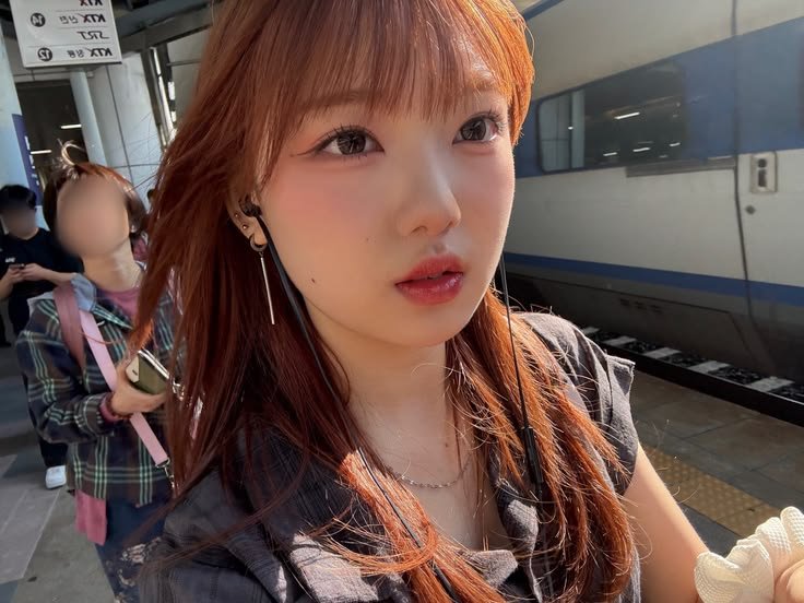 dchaena's tweet photo. ˖Ი𐑼⋆  .. ☀️ and.. yup! the sunlight and i are in the middle of a really playful battle right now! ⋆˚꩜｡ 🍙🍃  i wonder who’ll end up winning between the two of us? as for me, i feel like my name will be the one to be cheered as the victory, taking home the shiny trophy :3 https://t.co/Ok8DzqGEo3