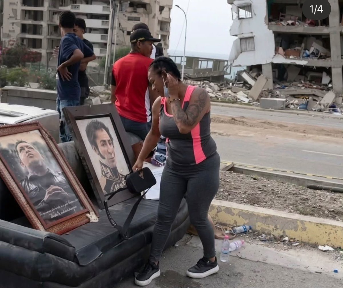 ElCuartoRoj0's tweet photo. 🇻🇪 Bolívar y Chávez firmes y presentes como pilar en medio de cualquier adversidad, nuestra gente sabe lo que es sagrado. ¡No se rescatan lujos; se rescata el amor!

📌Esa es la verdadera fuerza que nos mantiene inquebrantables.

Amor con amor se paga. https://t.co/mukYxINKAs