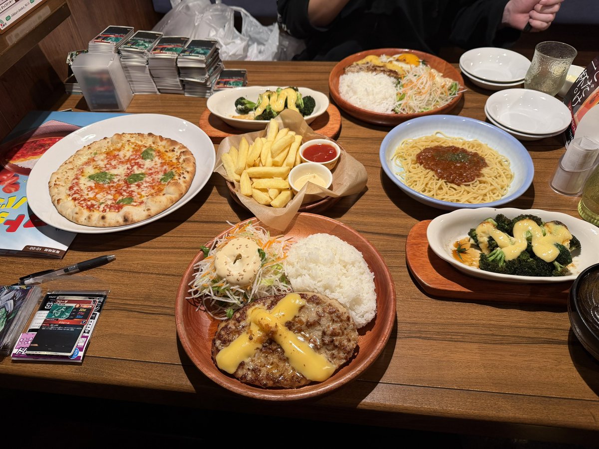 ri223x's tweet photo. 初日10万以上浮いて今これ https://t.co/MKiyTTKXYt