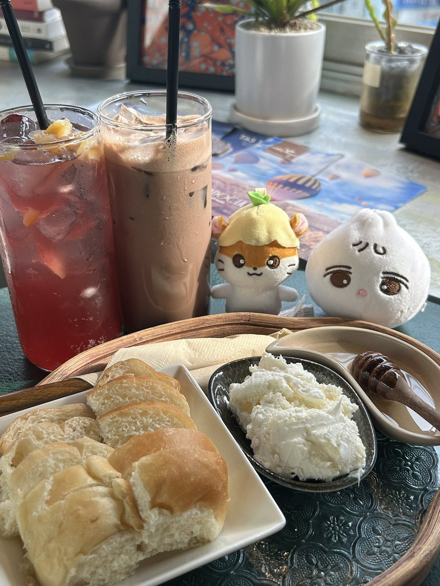 aham1over's tweet photo. 알디원이 컴백을 안하니까
맨날 트친들 만나서 알디원얘기만 하네 https://t.co/66wie4JwoR