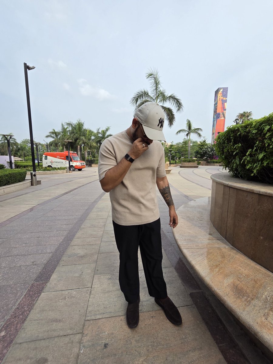 Laxmanfi's tweet photo. Thankgod it's thusday 

Onchain snipe ✅️
Smell good ✅️
Cheat meal ✅️

By the way today is the last day to apply to join bitsharks 👇

https://t.co/MHBcZaZyPY

Nobody does it better . https://t.co/hwFH96PgMD